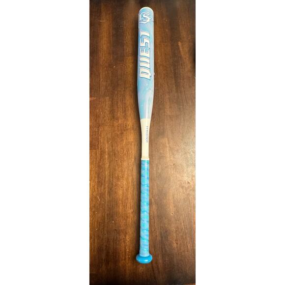 Louisville slugger quest fastpitch softball bat NWT 32 inches - Picture 1 of 5